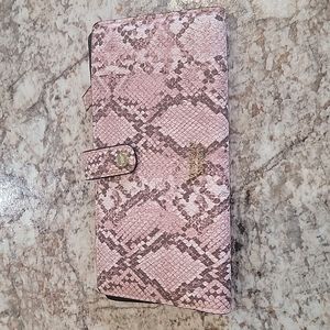 Victoria's secret wallet